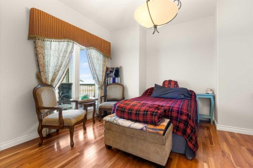 3905 44A Avenue, Drayton Valley, AB - Indoor Photo Showing Bedroom