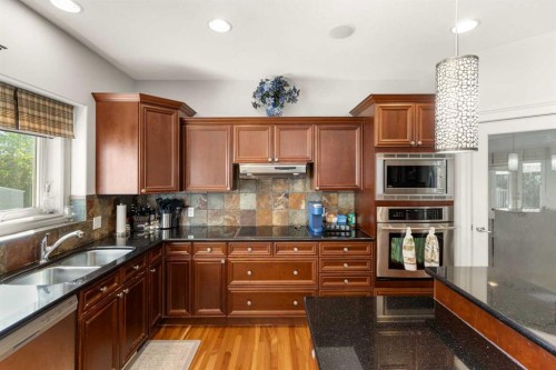 3905 44A Avenue, Drayton Valley, AB - Indoor Photo Showing Kitchen With Double Sink