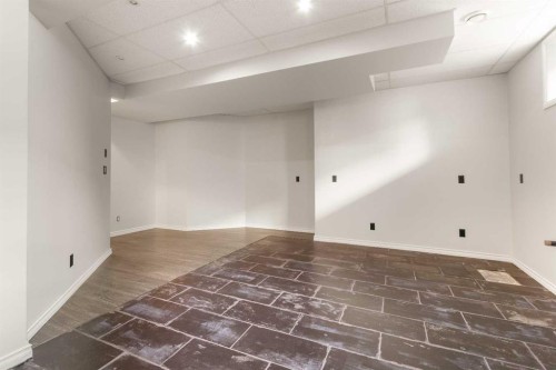 3905 44A Avenue, Drayton Valley, AB - Indoor Photo Showing Other Room