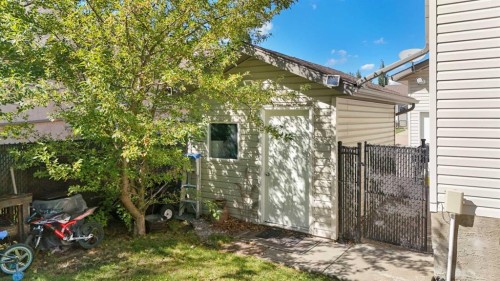 3905 44A Avenue, Drayton Valley, AB - Outdoor