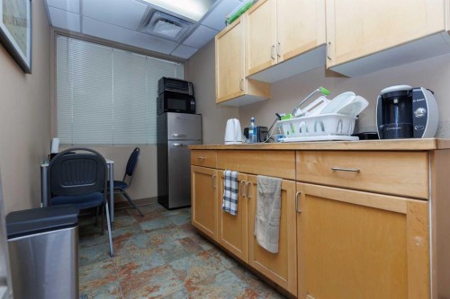 1-8121 49 Avenue Close, Red Deer, AB 