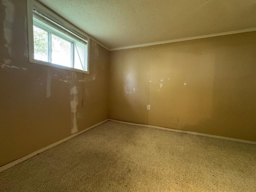 5319 47 Avenue, Wetaskiwin, AB - Indoor Photo Showing Other Room