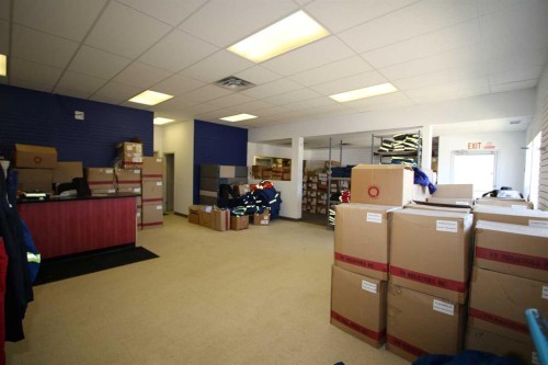 7-7621 Edgar Industrial Drive, Red Deer, AB 