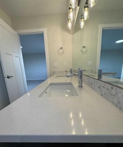 38 Tagish Avenue, Red Deer, AB - Indoor Photo Showing Other Room