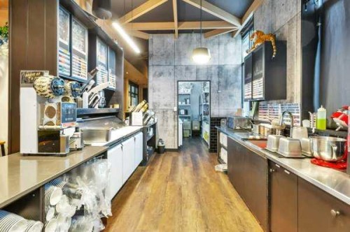 101-4900 50 Street, Red Deer, AB 