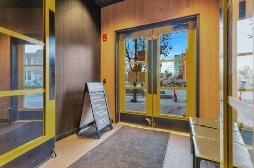 101-4900 50 Street, Red Deer, AB 