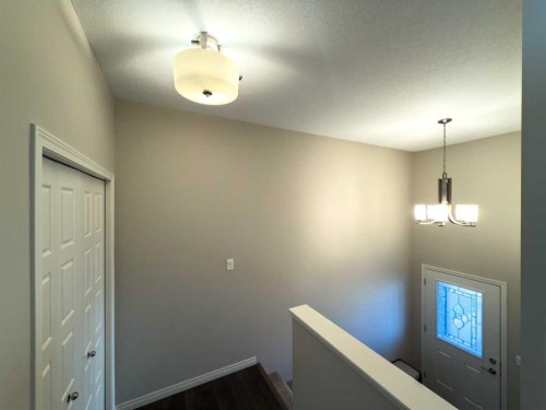 129 Henderson Crescent, Penhold, AB - Indoor Photo Showing Other Room