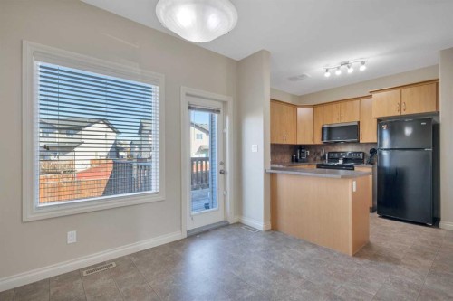 101 Piper Close, Blackfalds, AB - Indoor Photo Showing Kitchen