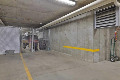 105-4834 52A Street, Camrose, AB - Indoor Photo Showing Garage