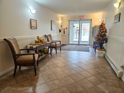 105-4834 52A Street, Camrose, AB - Indoor Photo Showing Other Room