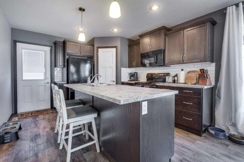 13 Adina Close, Blackfalds, AB - Indoor Photo Showing Kitchen With Upgraded Kitchen
