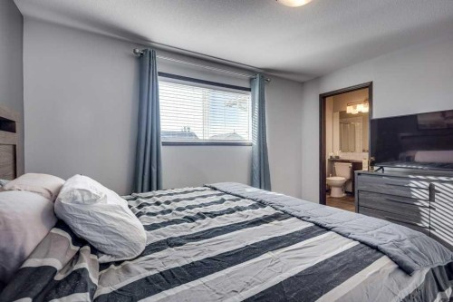 13 Adina Close, Blackfalds, AB - Indoor Photo Showing Bedroom