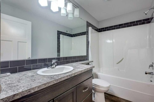 13 Adina Close, Blackfalds, AB - Indoor Photo Showing Bathroom