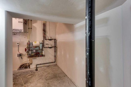 13 Adina Close, Blackfalds, AB - Indoor Photo Showing Other Room