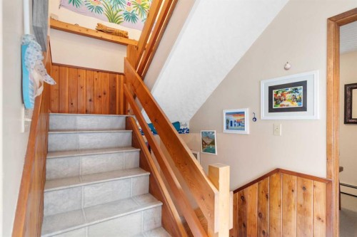 5014 43 Street, Sylvan Lake, AB - Indoor Photo Showing Other Room