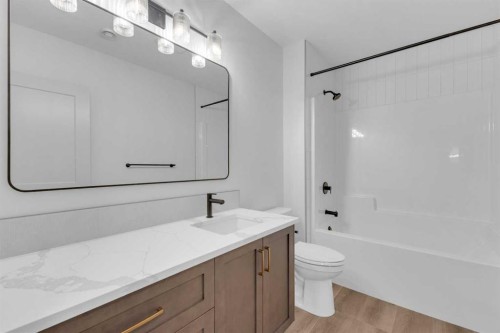 59 Everson Close, Red Deer, AB - Indoor Photo Showing Bathroom