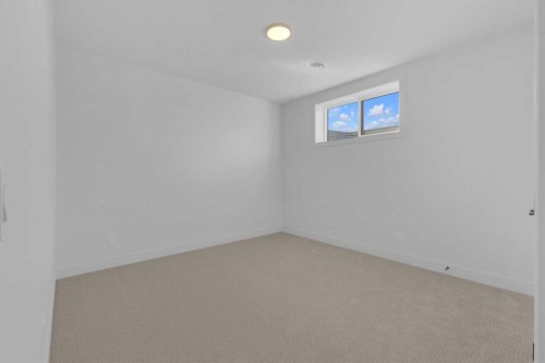 59 Everson Close, Red Deer, AB - Indoor Photo Showing Other Room