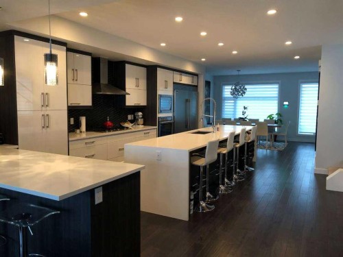 2312 Westmount Road Nw, Calgary, AB - Indoor