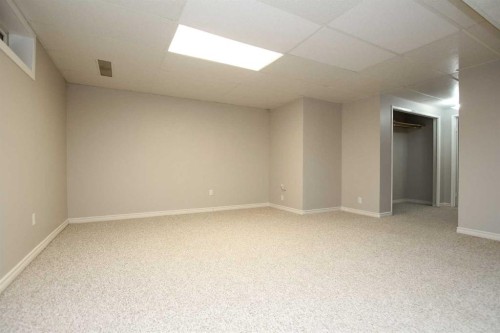 69 Erickson Drive, Red Deer, AB - Indoor