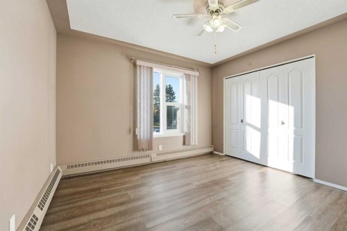 208-5135 Lakeshore Drive, Sylvan Lake, AB - Indoor Photo Showing Other Room