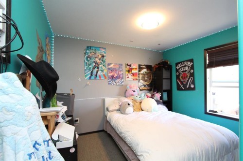 26 Wilkinson Circle, Sylvan Lake, AB - Indoor Photo Showing Bedroom