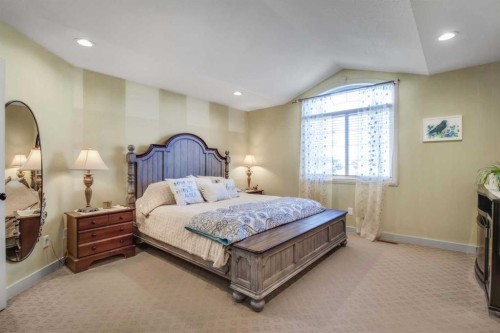 3 Legacy Cove, Sylvan Lake, AB - Indoor Photo Showing Bedroom