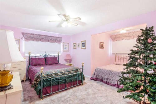 3 Rustic Road, Norglenwold, AB - Indoor Photo Showing Bedroom