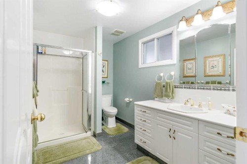 3 Rustic Road, Norglenwold, AB - Indoor Photo Showing Bathroom