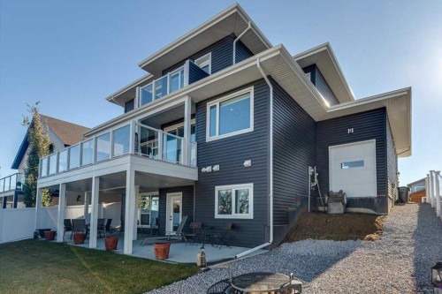5 Leonard Close, Sylvan Lake, AB - Outdoor