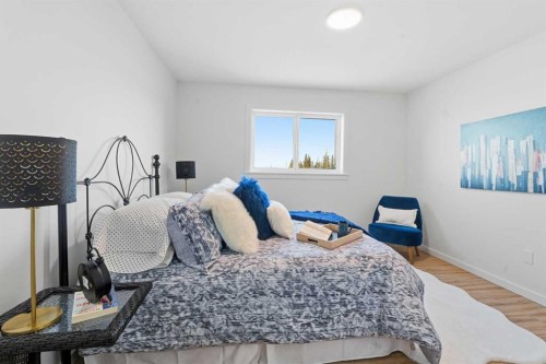 6 Metcalf Way, Lacombe, AB - Indoor Photo Showing Bedroom