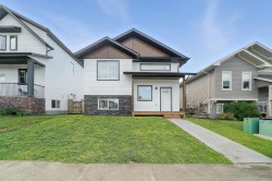 84 Reynolds Road  Sylvan Lake, AB T4S 0L8