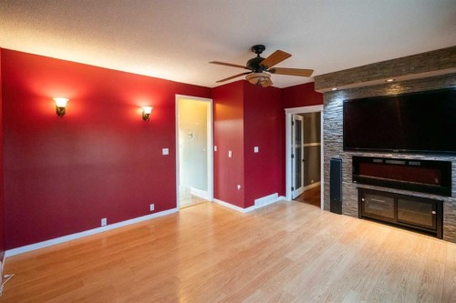 5218 45 Street, Camrose, AB - Indoor