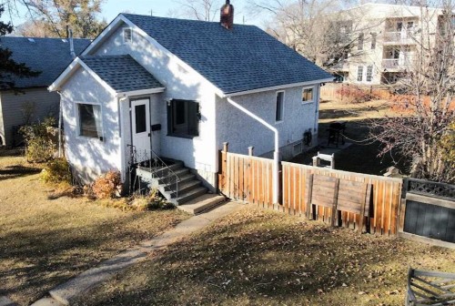 5308 49 Avenue  Camrose, AB T4V 0N5