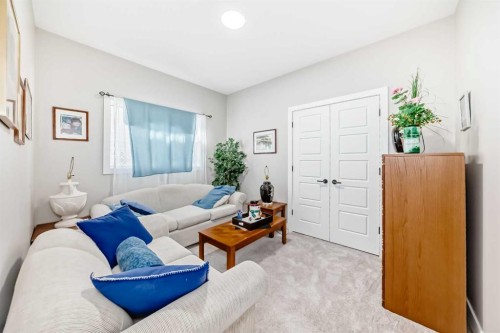 11 Ian Way, Sylvan Lake, AB - Indoor