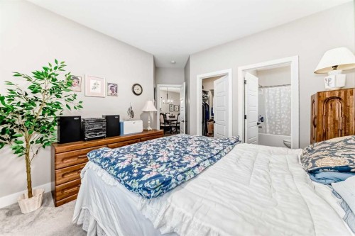 11 Ian Way, Sylvan Lake, AB - Indoor Photo Showing Bedroom