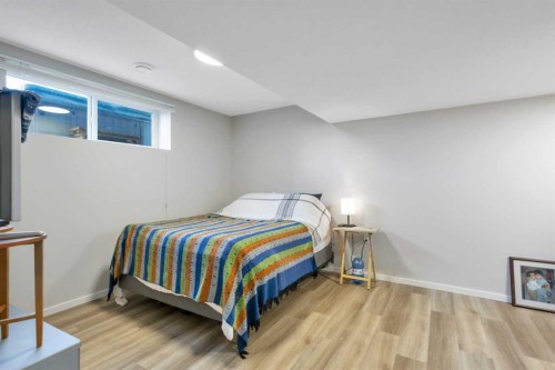 4633 48 Street, Sylvan Lake, AB - Indoor Photo Showing Bedroom