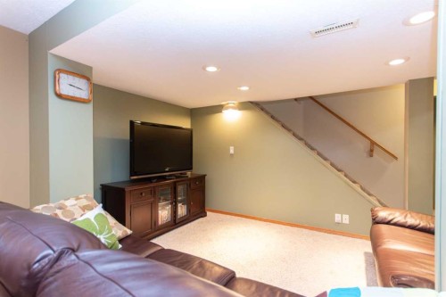 4413 Embury Crescent, Red Deer, AB - Indoor