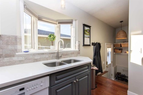 4413 Embury Crescent, Red Deer, AB - Indoor Photo Showing Kitchen With Double Sink