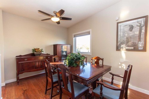 4413 Embury Crescent, Red Deer, AB - Indoor Photo Showing Dining Room
