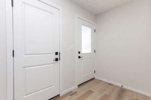 17 Trinity Street, Lacombe, AB - Indoor Photo Showing Other Room