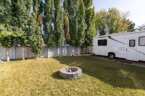 179 Douglas Avenue, Red Deer, AB - Outdoor