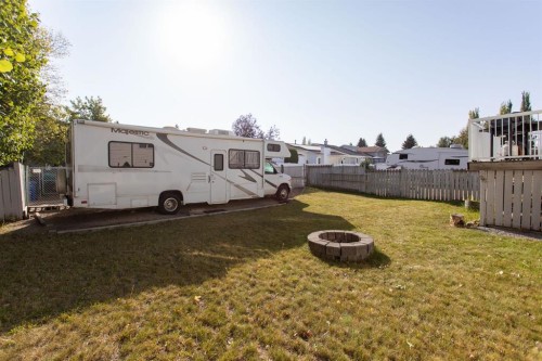 179 Douglas Avenue, Red Deer, AB - Outdoor