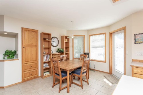 179 Douglas Avenue, Red Deer, AB - Indoor Photo Showing Dining Room