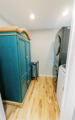 5013 57 Street, Stettler, AB - Indoor Photo Showing Other Room