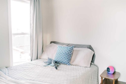 5013 57 Street, Stettler, AB - Indoor Photo Showing Bedroom