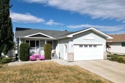4514 54A Ave Cres  Innisfail, AB T4G 1X8
