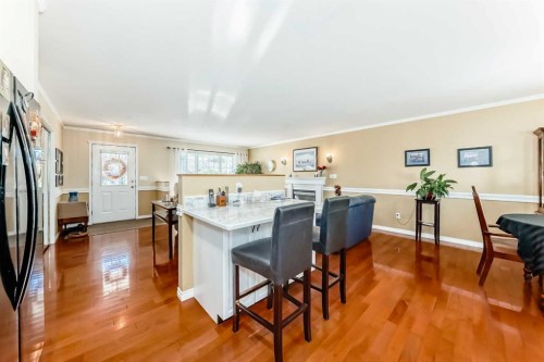 4514 54A Ave Cres, Innisfail, AB - Indoor Photo Showing Dining Room