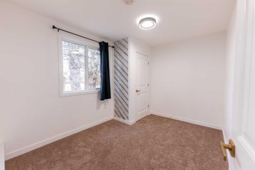 5910 50 Avenue, Stettler, AB - Indoor Photo Showing Other Room