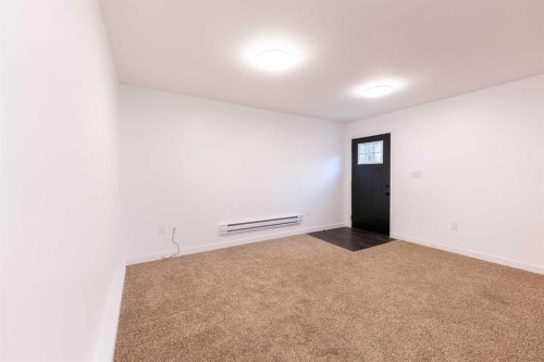 5910 50 Avenue, Stettler, AB - Indoor Photo Showing Other Room