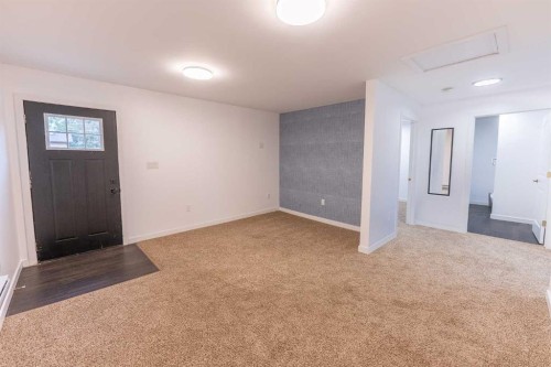 5910 50 Avenue, Stettler, AB - Indoor Photo Showing Other Room